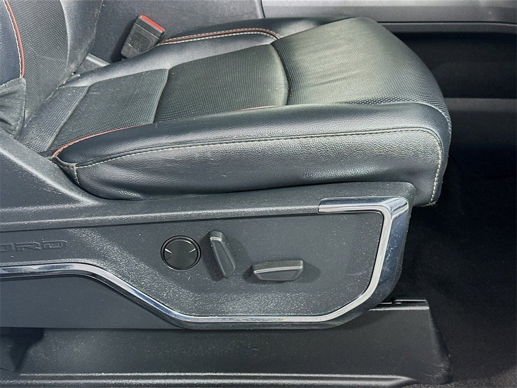 Used 2024 Ford F250 Lariat w/ Lariat Ultimate Package image 23