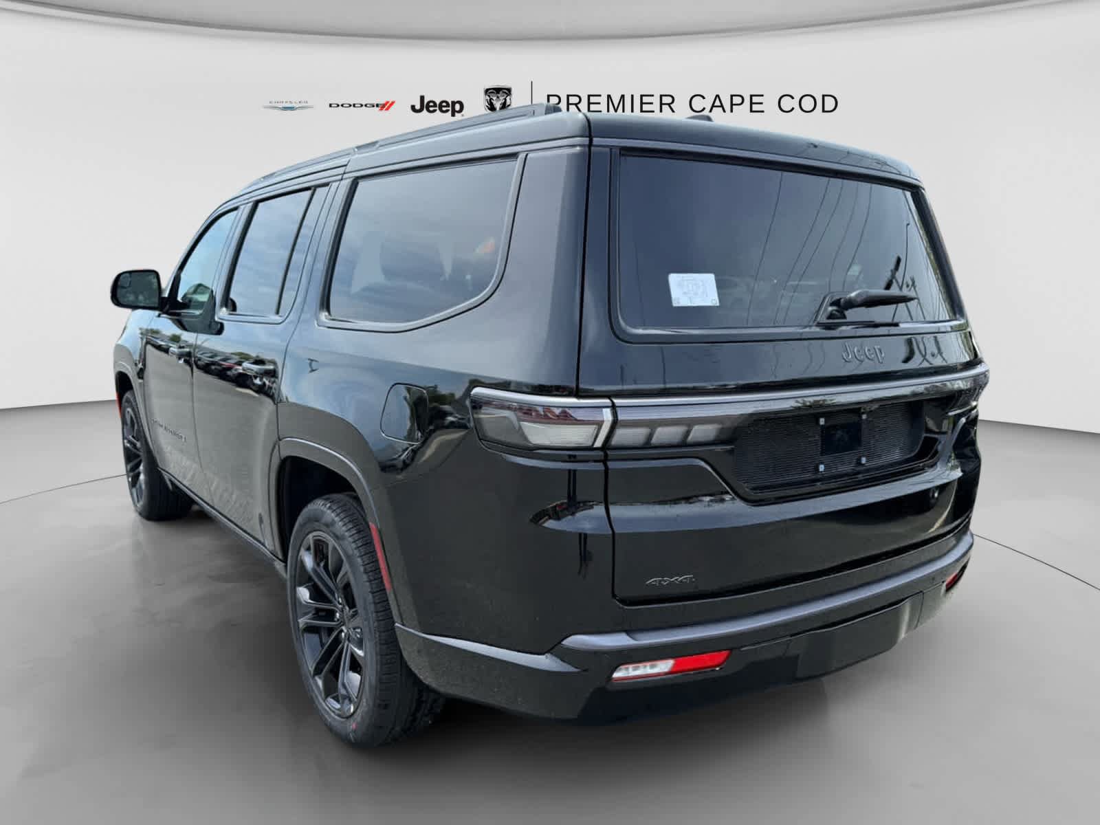 New 2026 Jeep Grand Wagoneer Summit AWD/4WD image 5