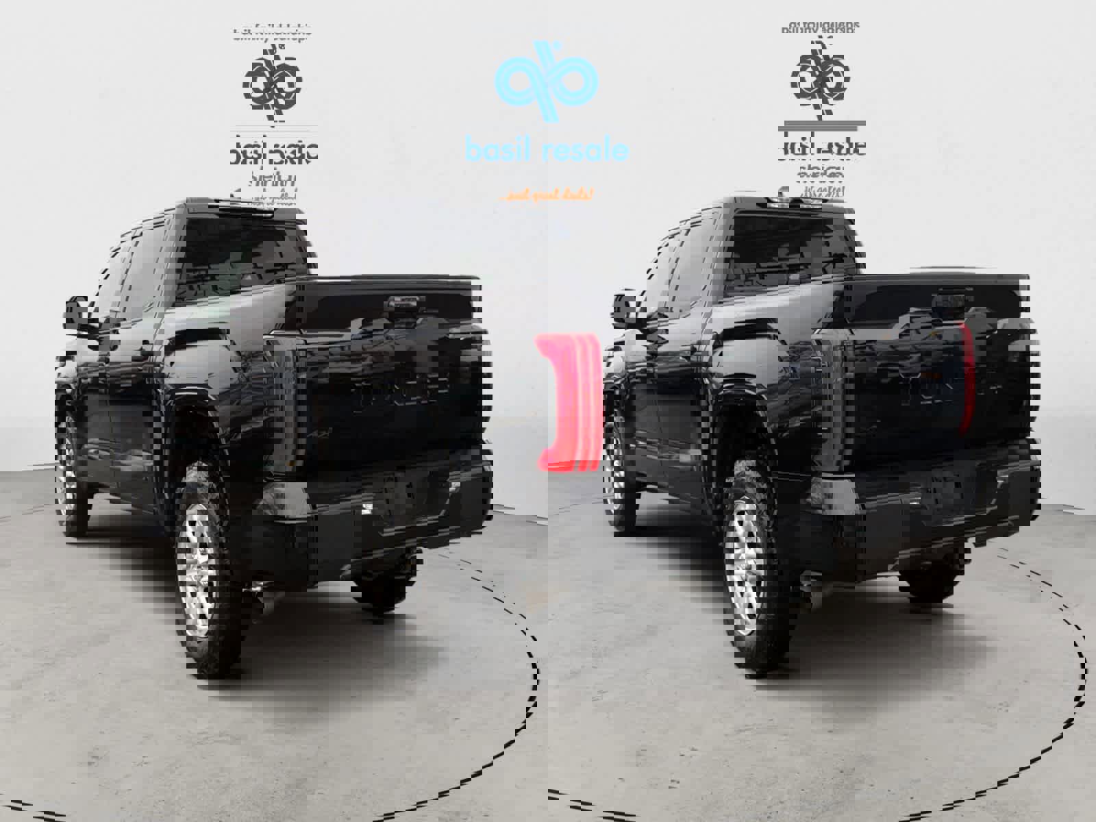 Used 2023 Toyota Tundra SR w/ SR Tow Package image 3