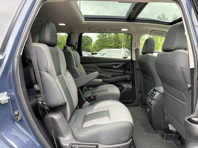Used 2025 Subaru Ascent Onyx Edition AWD/4WD image 17