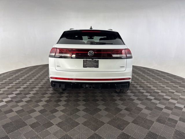 Used 2025 Volkswagen Atlas Cross Sport SEL R-Line image 6