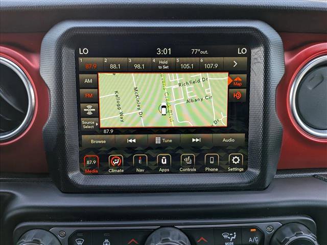 Used 2023 Jeep Gladiator Rubicon w/ Cold Weather Group AWD/4WD image 13
