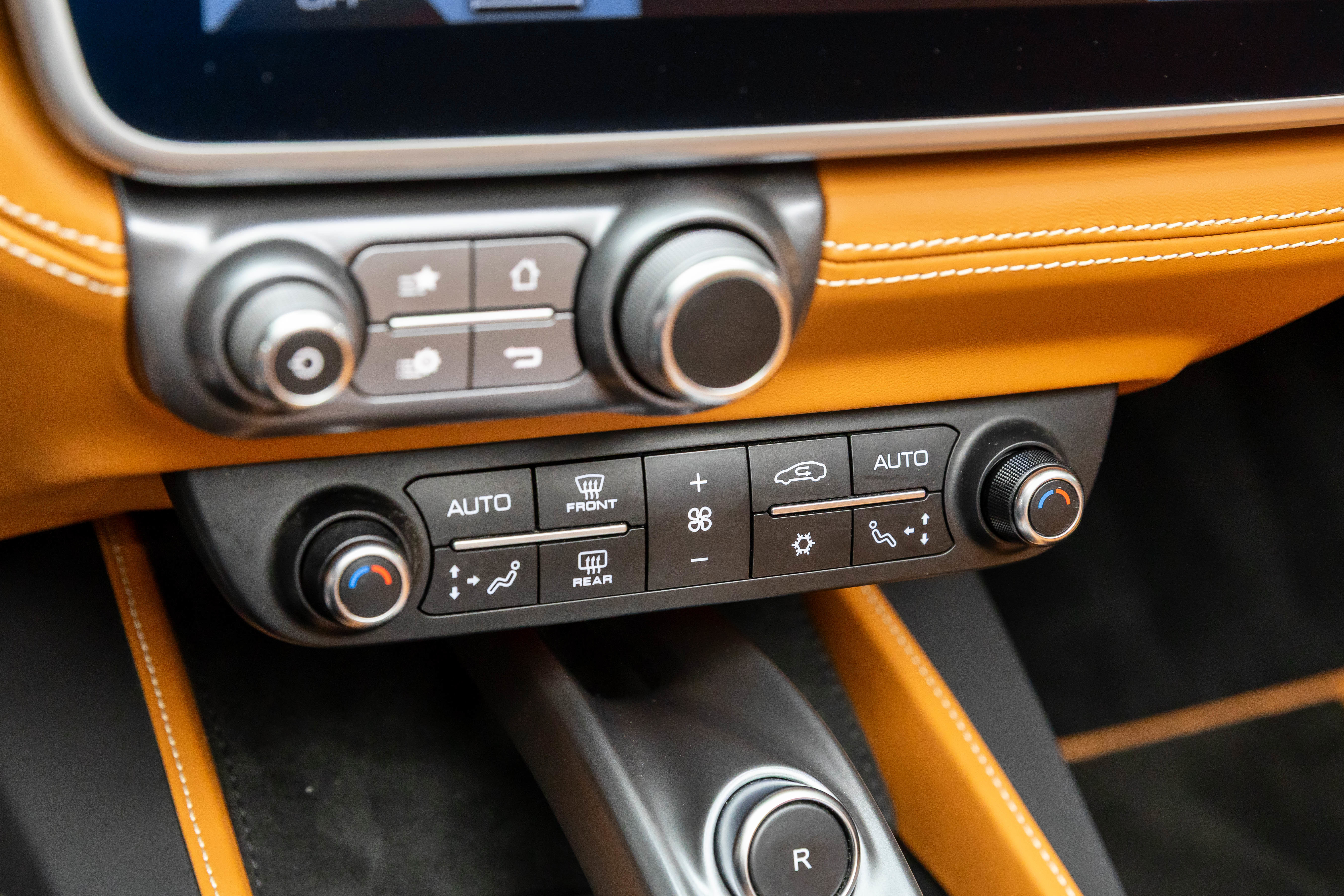 Certified 2022 Ferrari Portofino M image 31