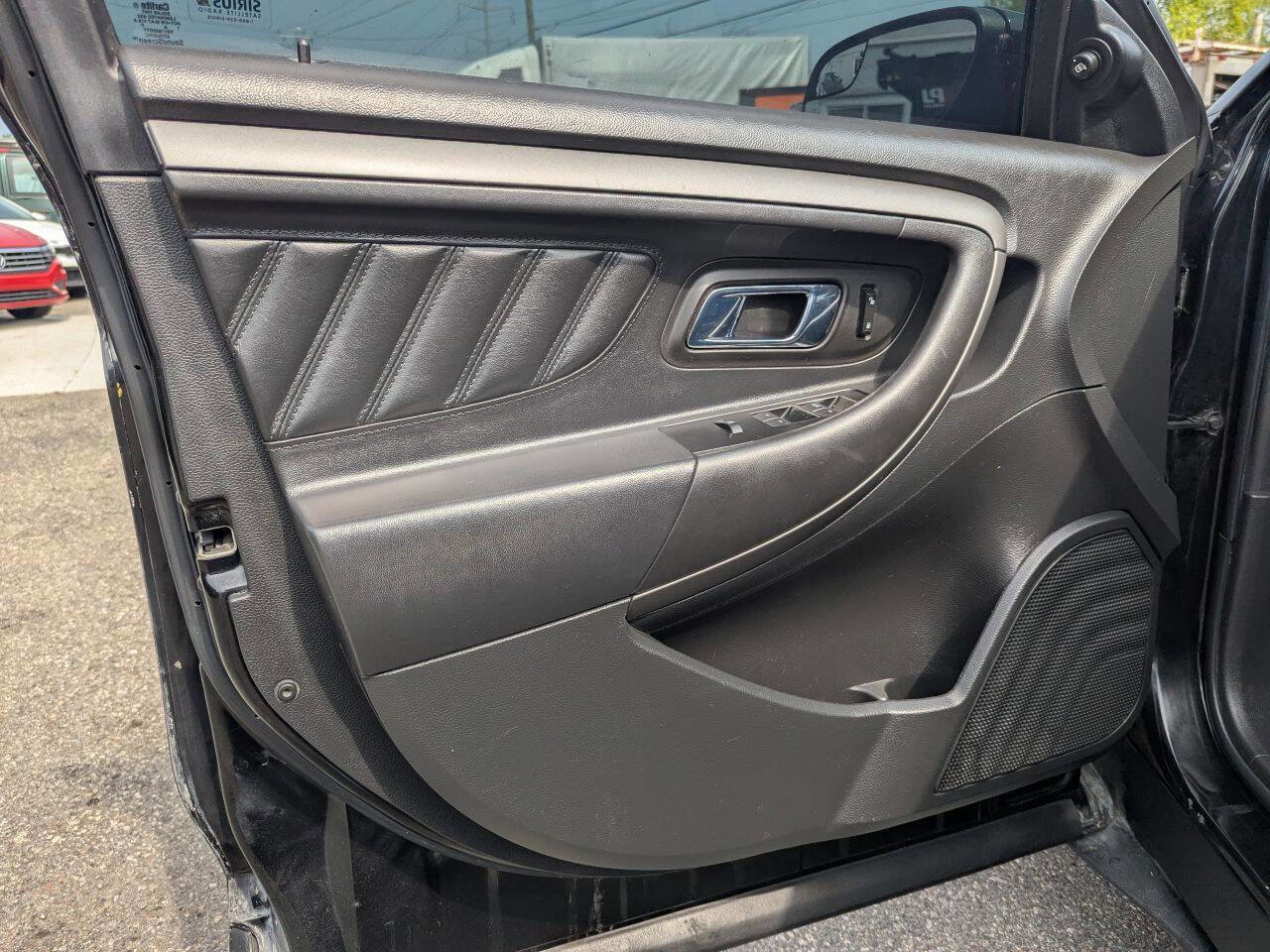 Used 2012 Ford Taurus SEL image 12