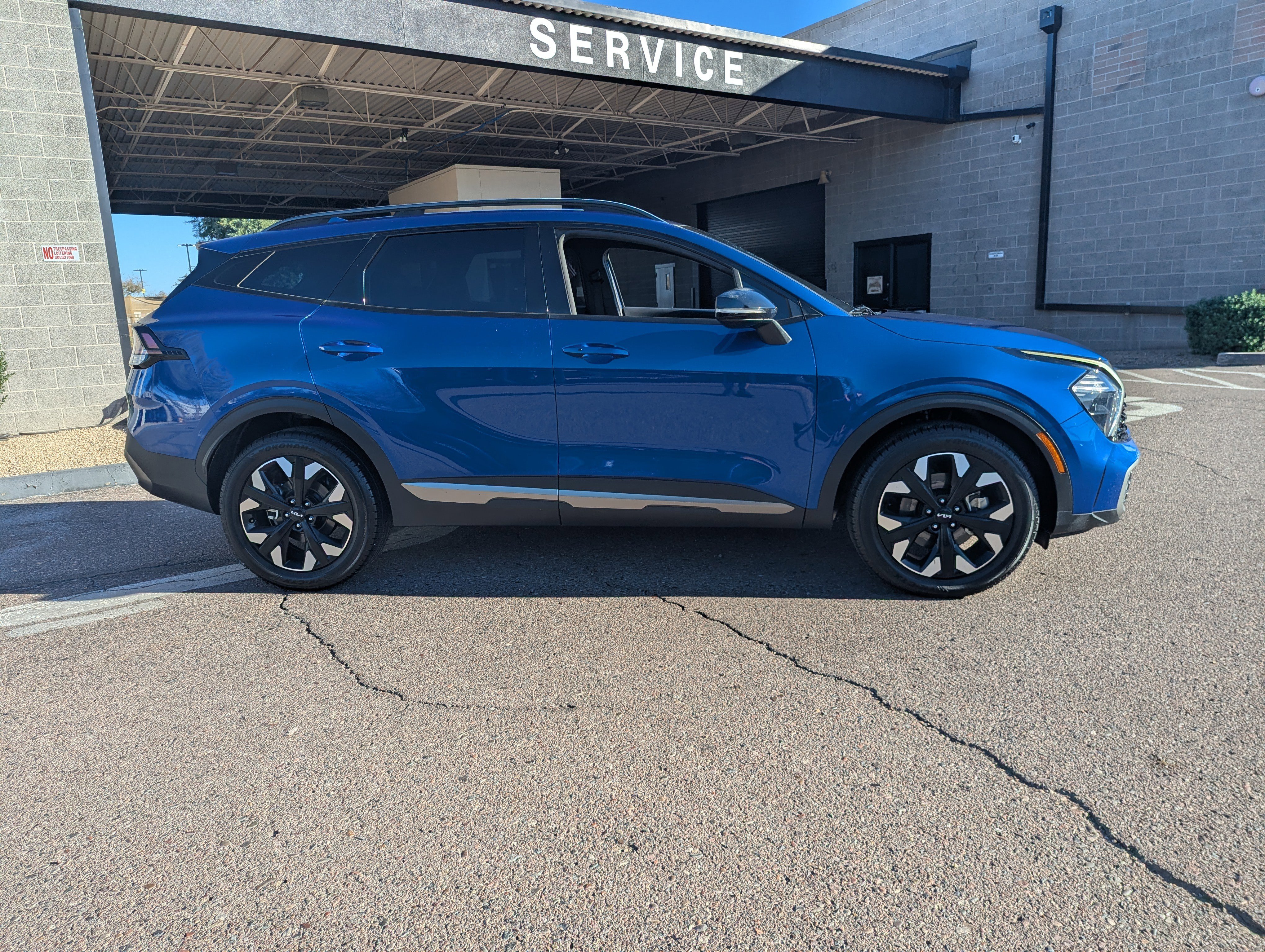 Used 2023 Kia Sportage X-Line image 2