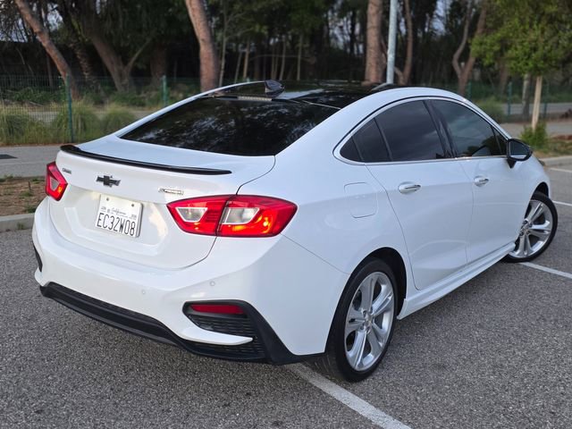 Used 2018 Chevrolet Cruze Premier image 32