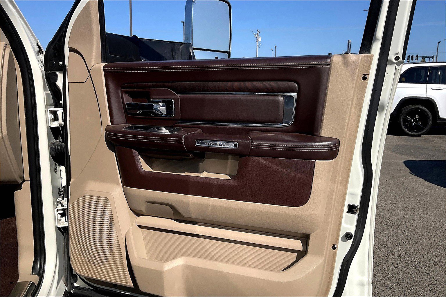 Used 2018 RAM 3500 Laramie Longhorn w/ Max Tow Package image 24