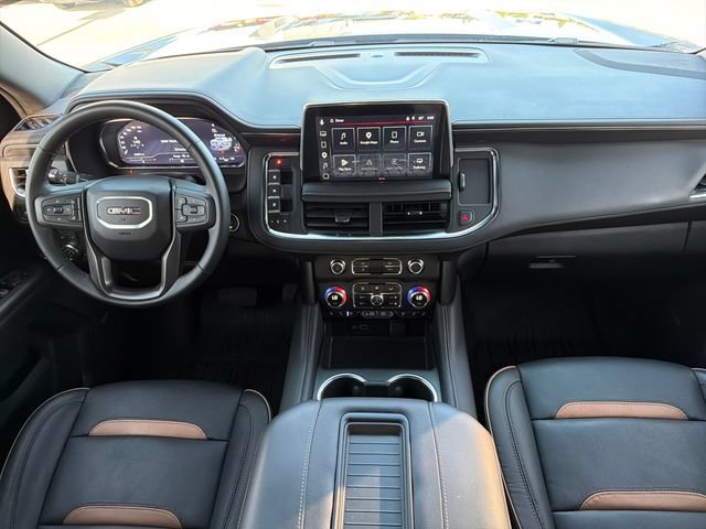 Used 2024 GMC Yukon AT4 w/ Technology Package AWD/4WD image 8