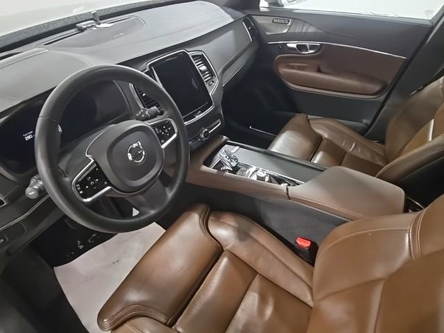 Used 2023 Volvo XC90 B6 Ultimate w/ Protection Package Premier image 18