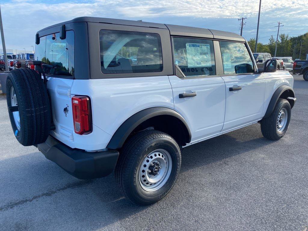 New 2025 Ford Bronco 4-Door AWD/4WD image 13
