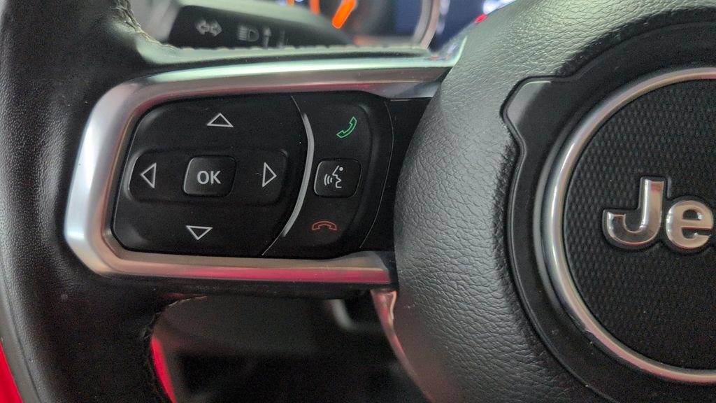 Used 2018 Jeep Wrangler Unlimited Sahara w/ Uconnect 4C Nav & Sound Group AWD/4WD image 10