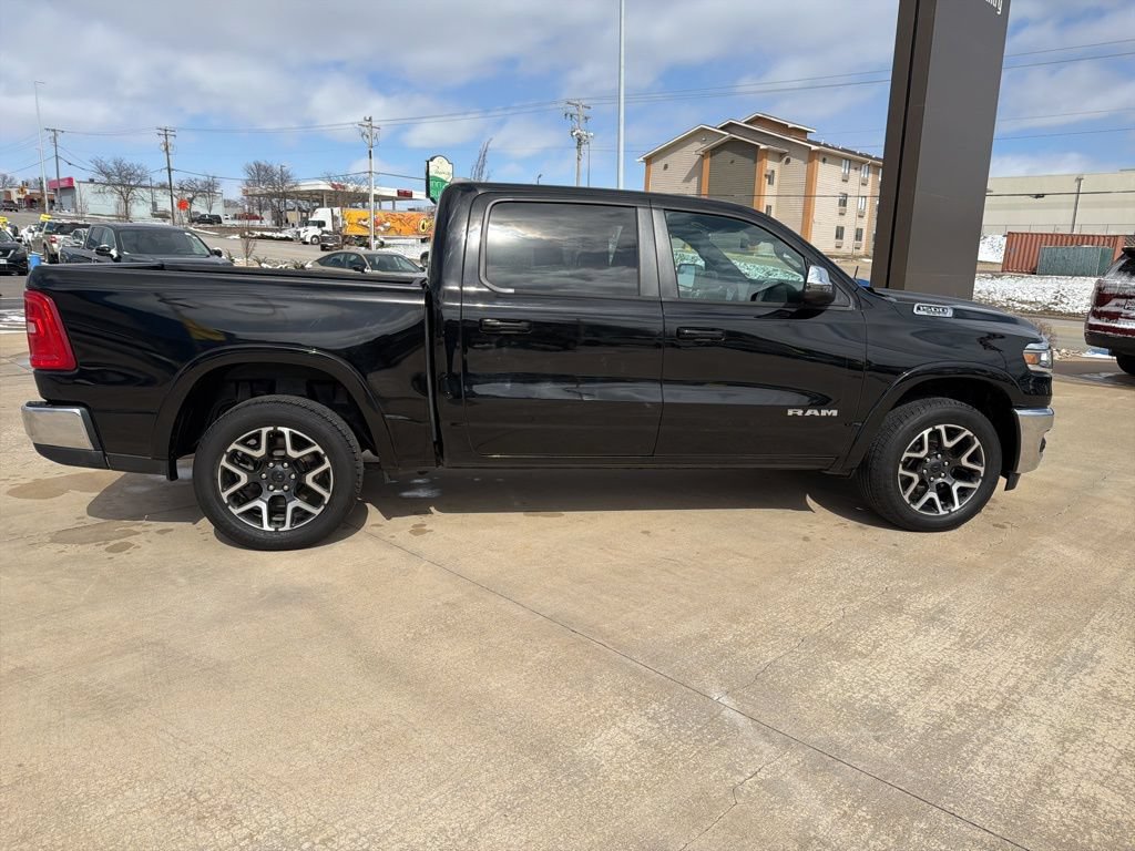 Used 2025 RAM 1500 Laramie AWD/4WD image 12