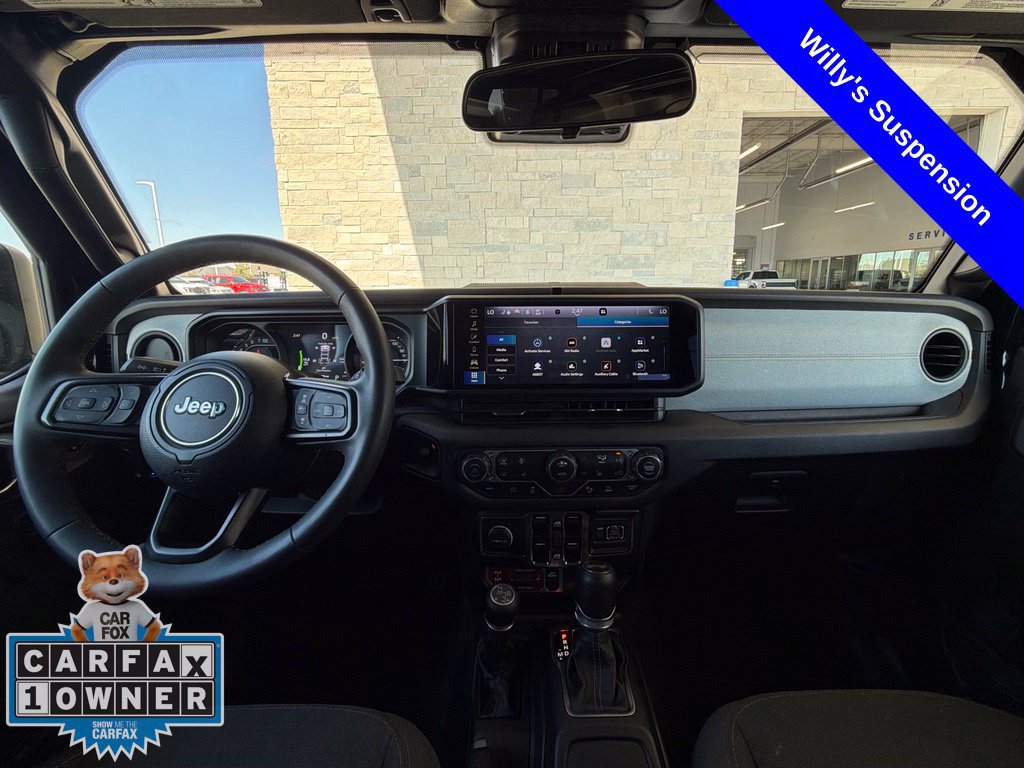 Used 2024 Jeep Wrangler Unlimited AWD/4WD image 27
