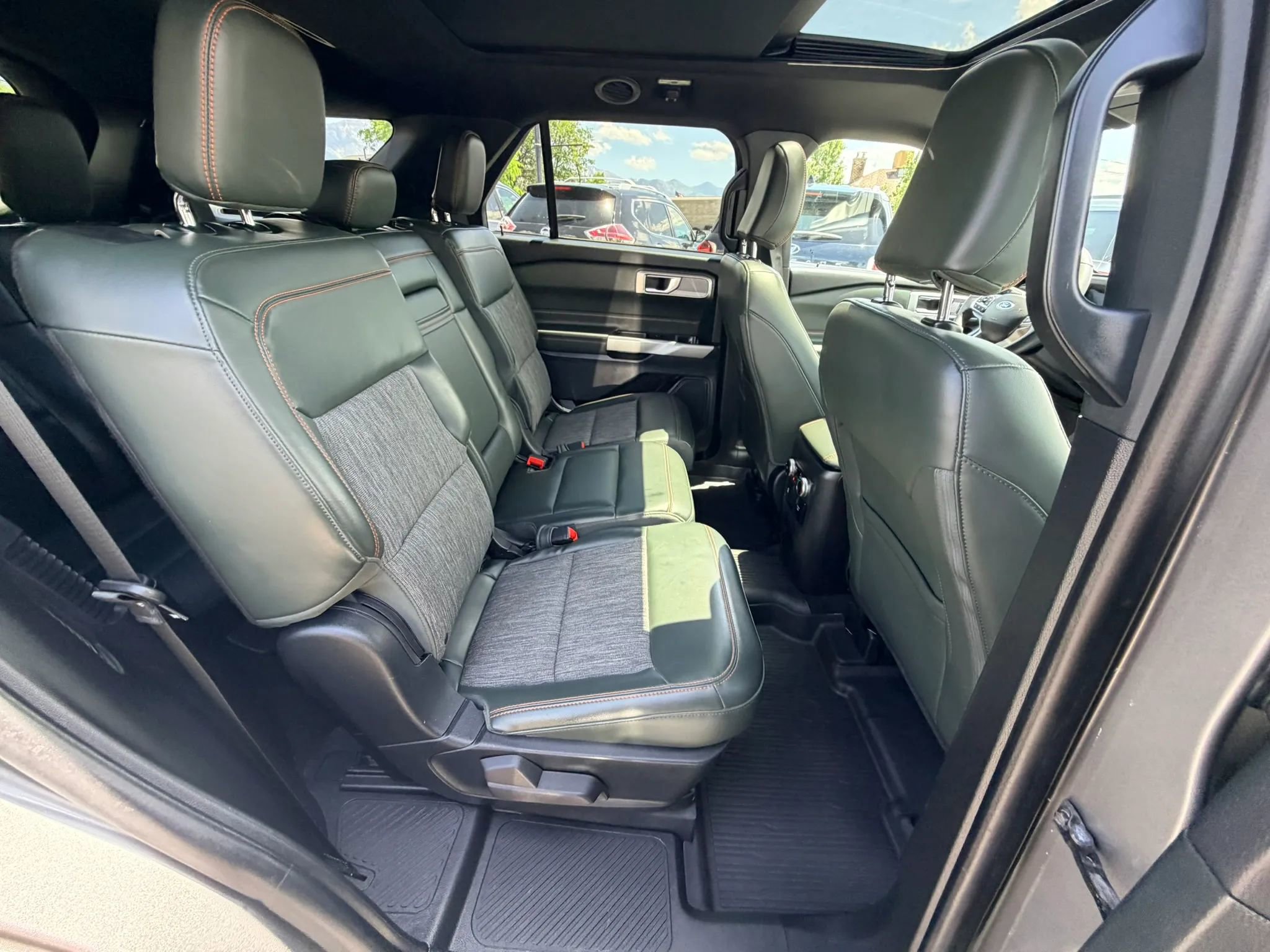 Used 2024 Ford Explorer Timberline w/ Timberline Technology Package AWD/4WD image 26