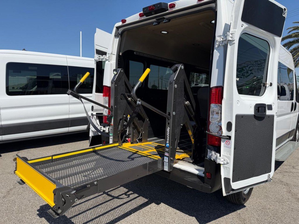 Used 2023 RAM ProMaster 2500 FWD image 24