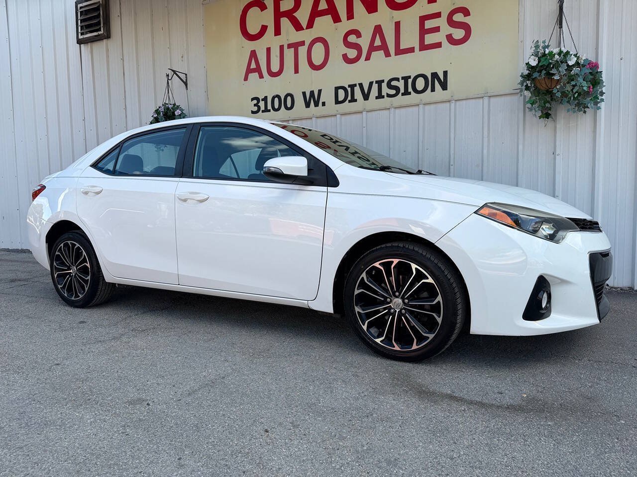 Used 2015 Toyota Corolla S FWD image 2