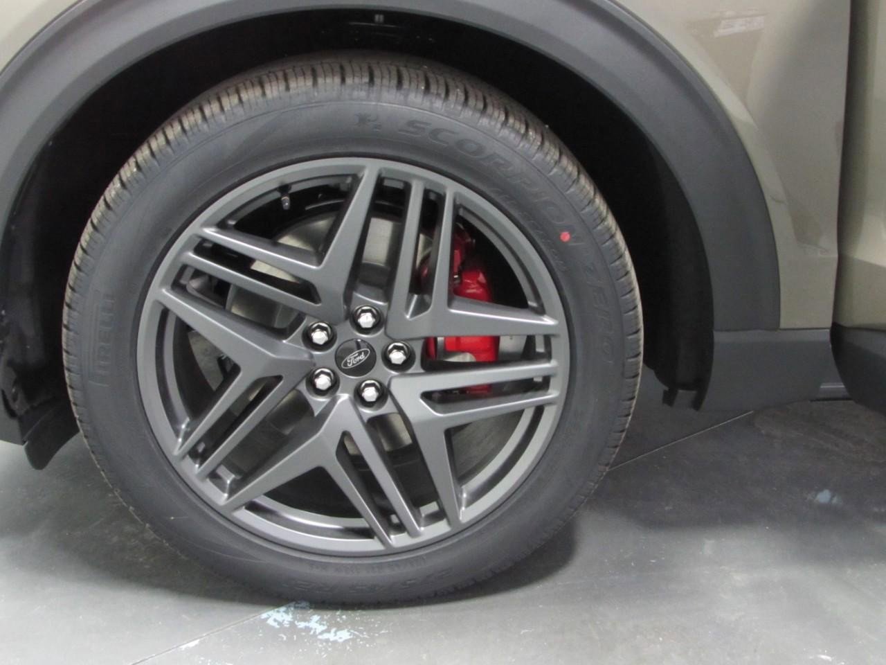 New 2026 Ford Explorer ST w/ Sun And Sound Package image 10