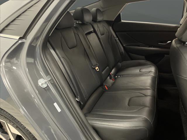 Used 2023 Hyundai Elantra Limited FWD image 30