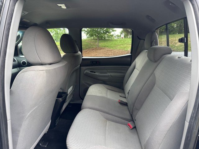 Used 2012 Toyota Tacoma PreRunner w/ SR5 Pkg RWD image 17