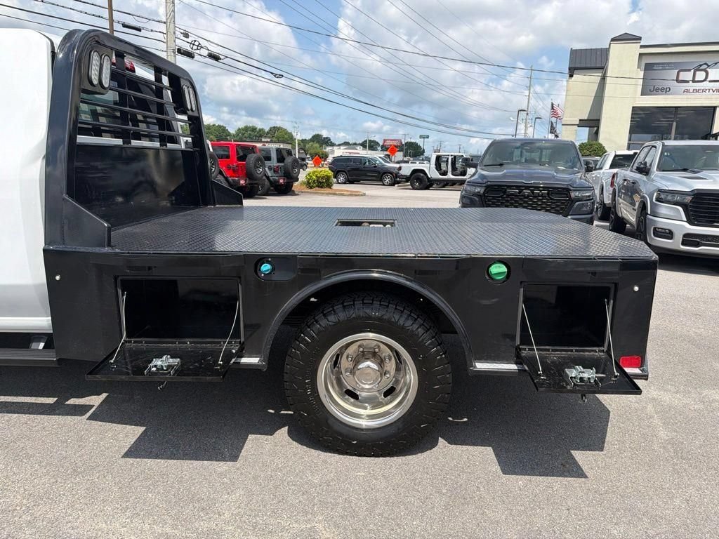 Used 2024 GMC Sierra 3500 Pro w/ Convenience Package AWD/4WD image 12