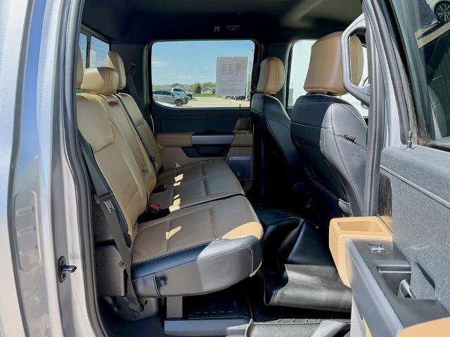Certified 2024 Ford F350 Lariat w/ Chrome Package image 19