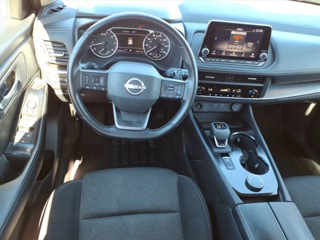 Used 2025 Nissan Rogue SV AWD/4WD image 11
