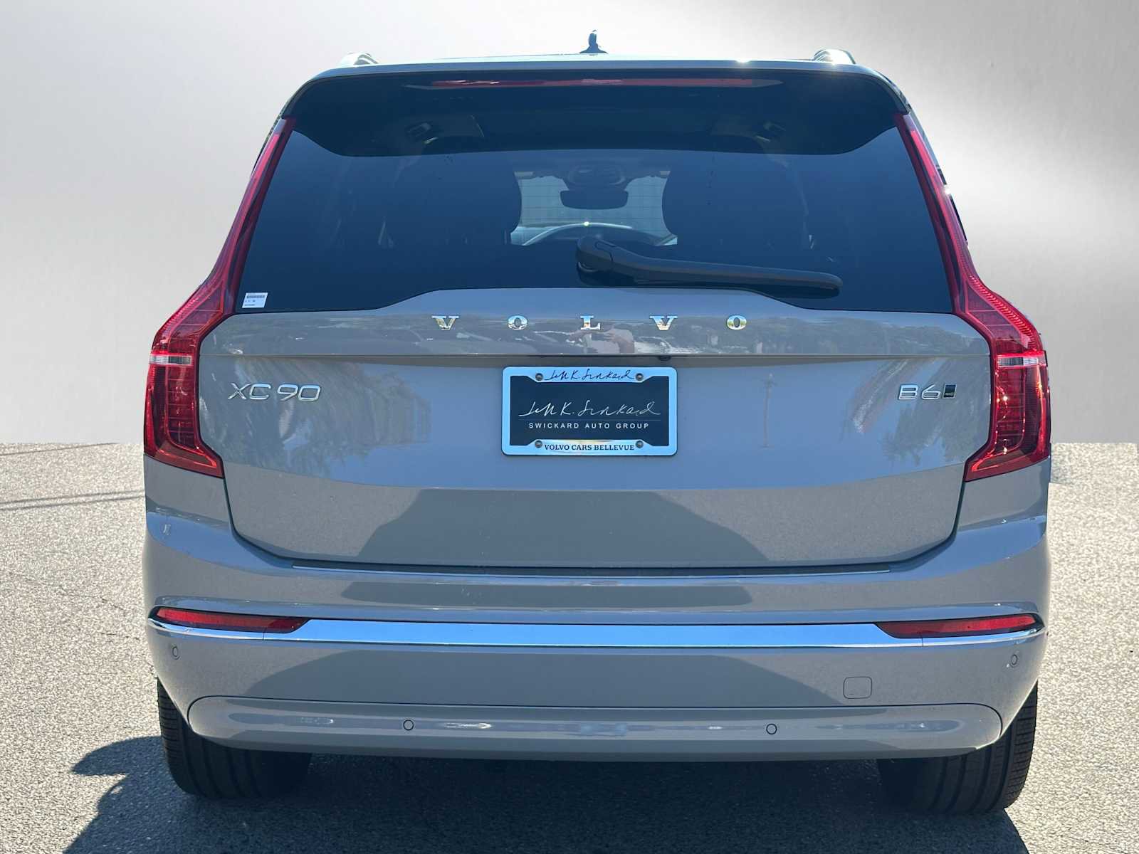 Certified 2025 Volvo XC90 B6 Ultra w/ Protection Package Premier image 4