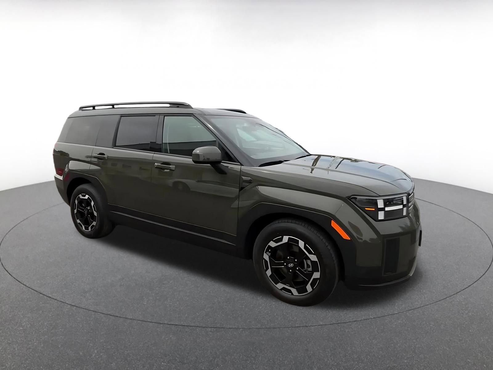 Used 2025 Hyundai Santa Fe SEL image 2