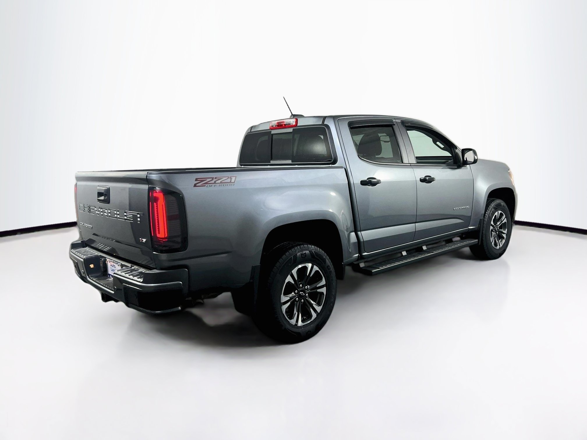 Used 2021 Chevrolet Colorado Z71 AWD/4WD image 5