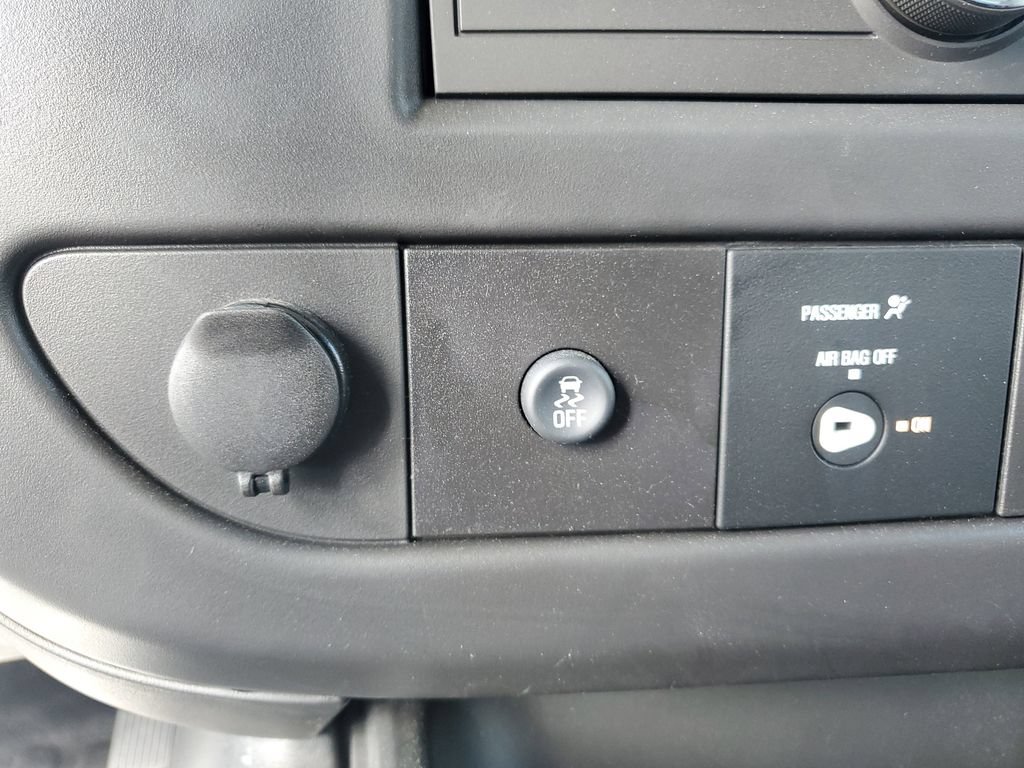 New 2025 Chevrolet Express 3500 w/ Power Convenience Package RWD image 25