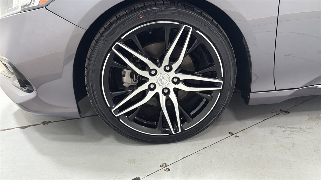Used 2021 Honda Accord Touring image 24