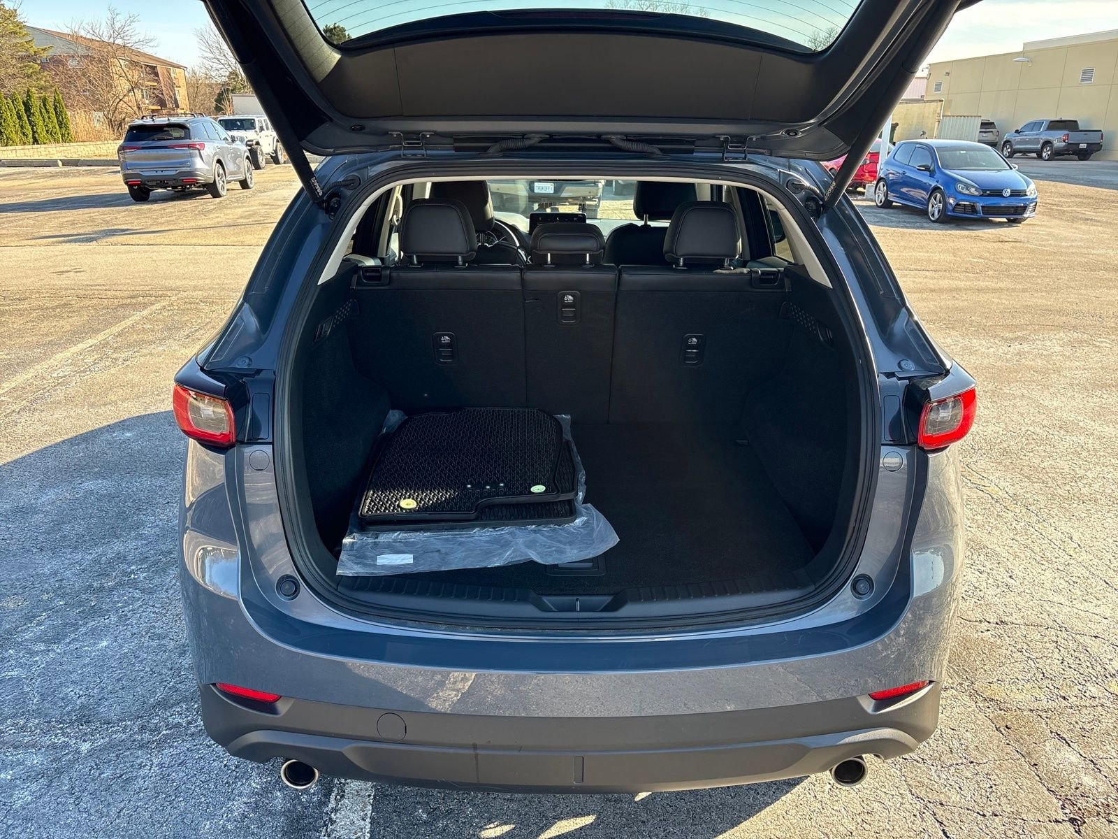 Used 2023 MAZDA CX-5 Carbon Edition image 23