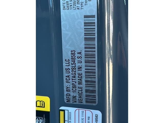 New 2025 Jeep Gladiator Willys image 27