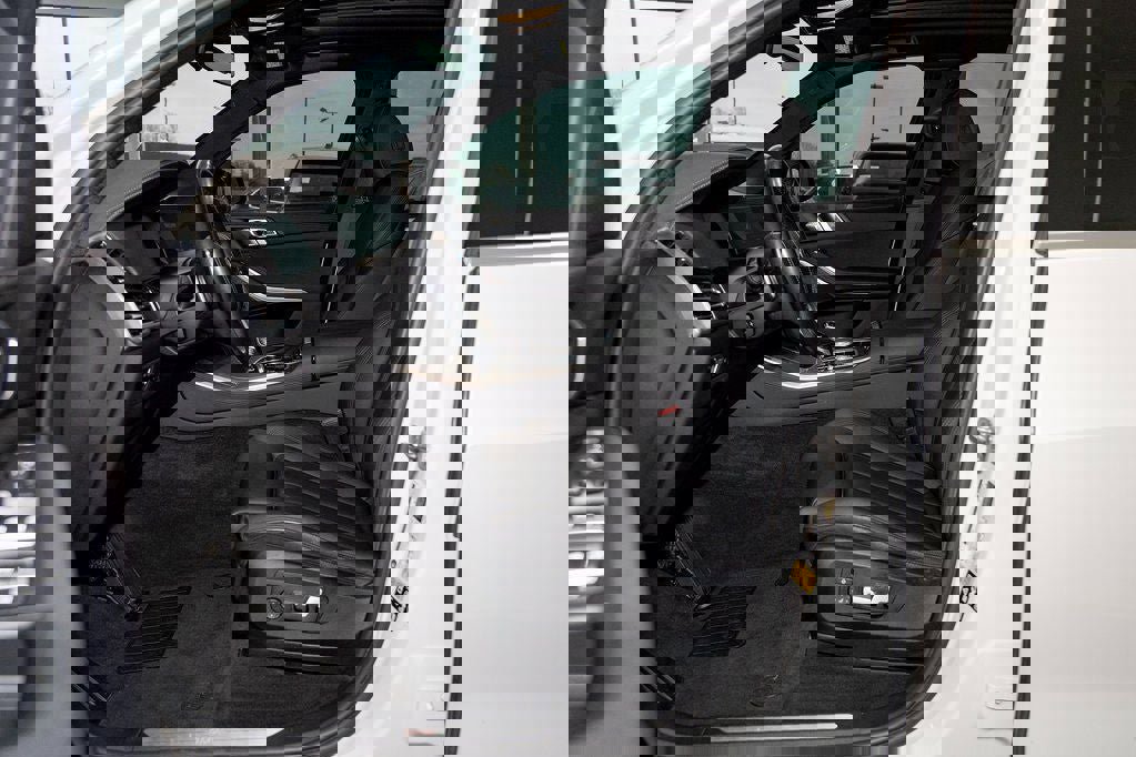 Used 2022 BMW X5 xDrive40i w/ Premium Package image 19