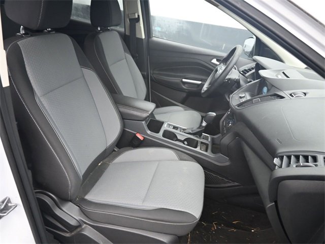 Used 2017 Ford Escape SE w/ Equipment Group 201A image 7