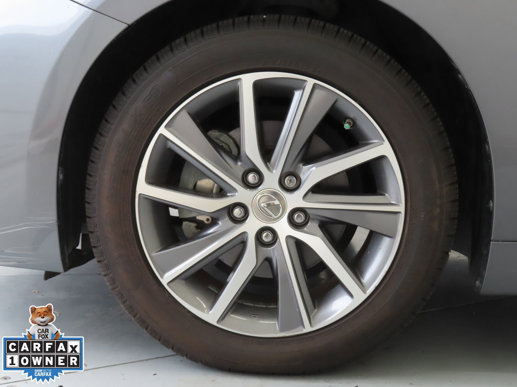 Used 2018 Lexus ES 300h w/ Luxury Package FWD image 29