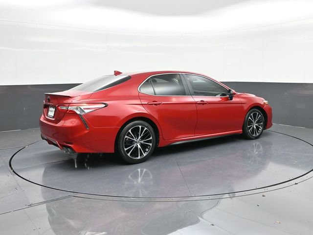 Used 2020 Toyota Camry SE w/ Convenience Package image 15