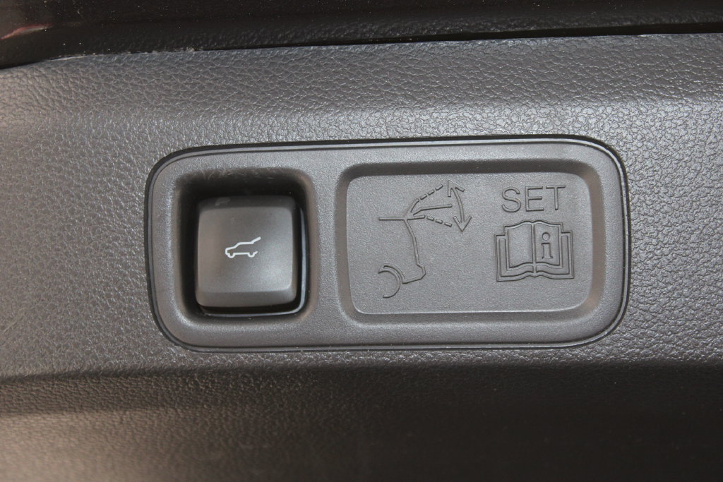 Used 2024 Ford Expedition Limited RWD image 19