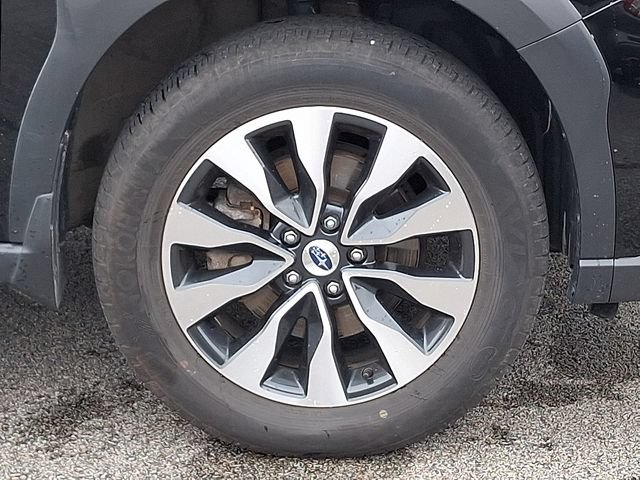Certified 2025 Subaru Outback Touring AWD/4WD image 8