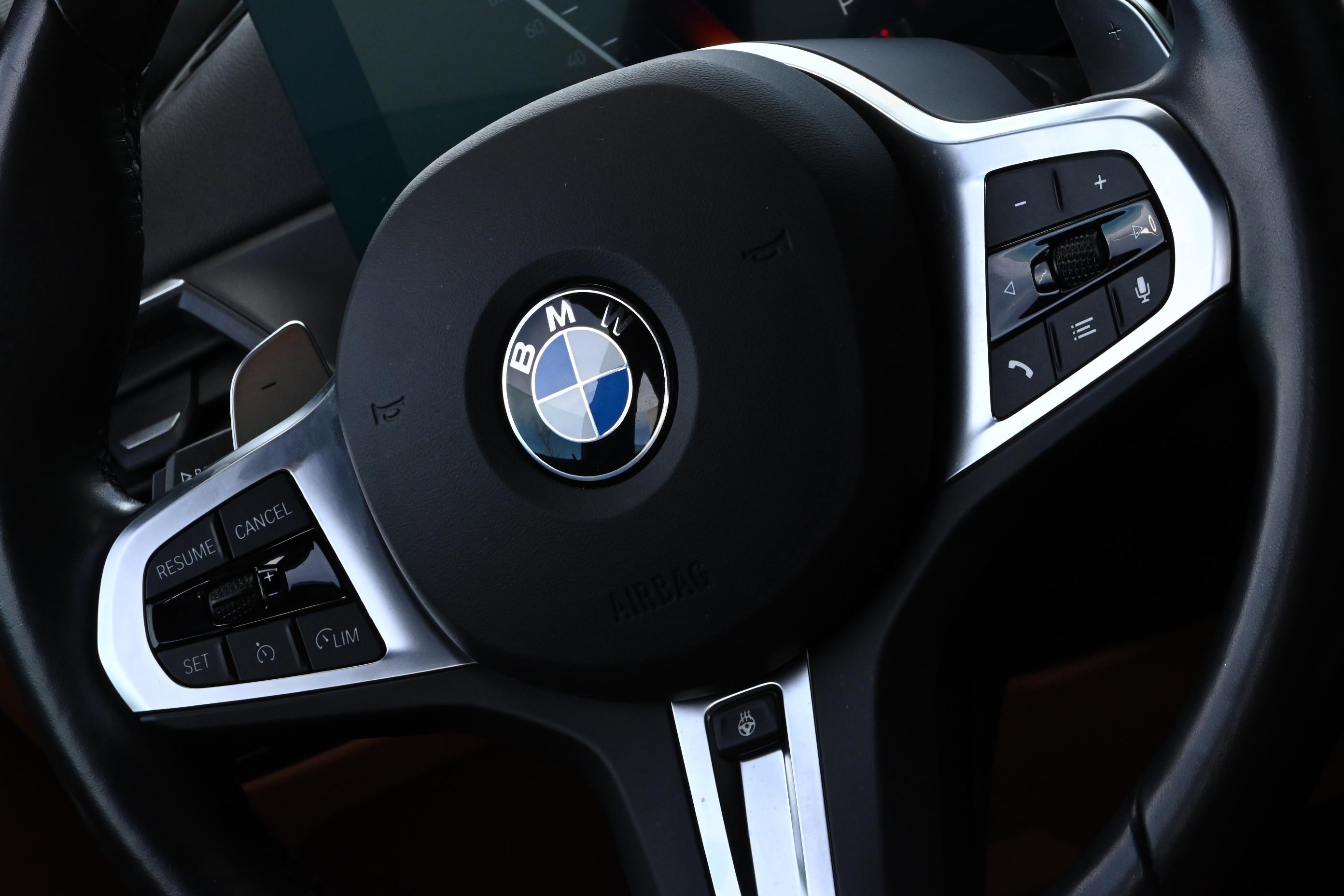 Certified 2024 BMW 330i Sedan w/ M Sport Package image 25