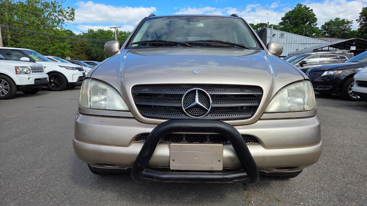 Used 2001 Mercedes-Benz ML 320 4MATIC image 3