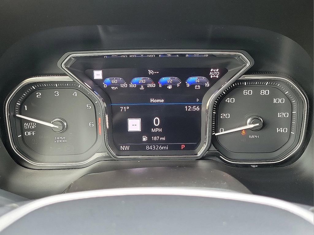 Used 2021 GMC Yukon XL SLT w/ SLT Premium Package AWD/4WD image 17