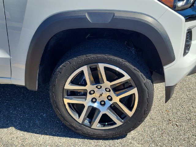 Certified 2023 Chevrolet Colorado Z71 w/ Z71 Convenience Package 2 AWD/4WD image 6