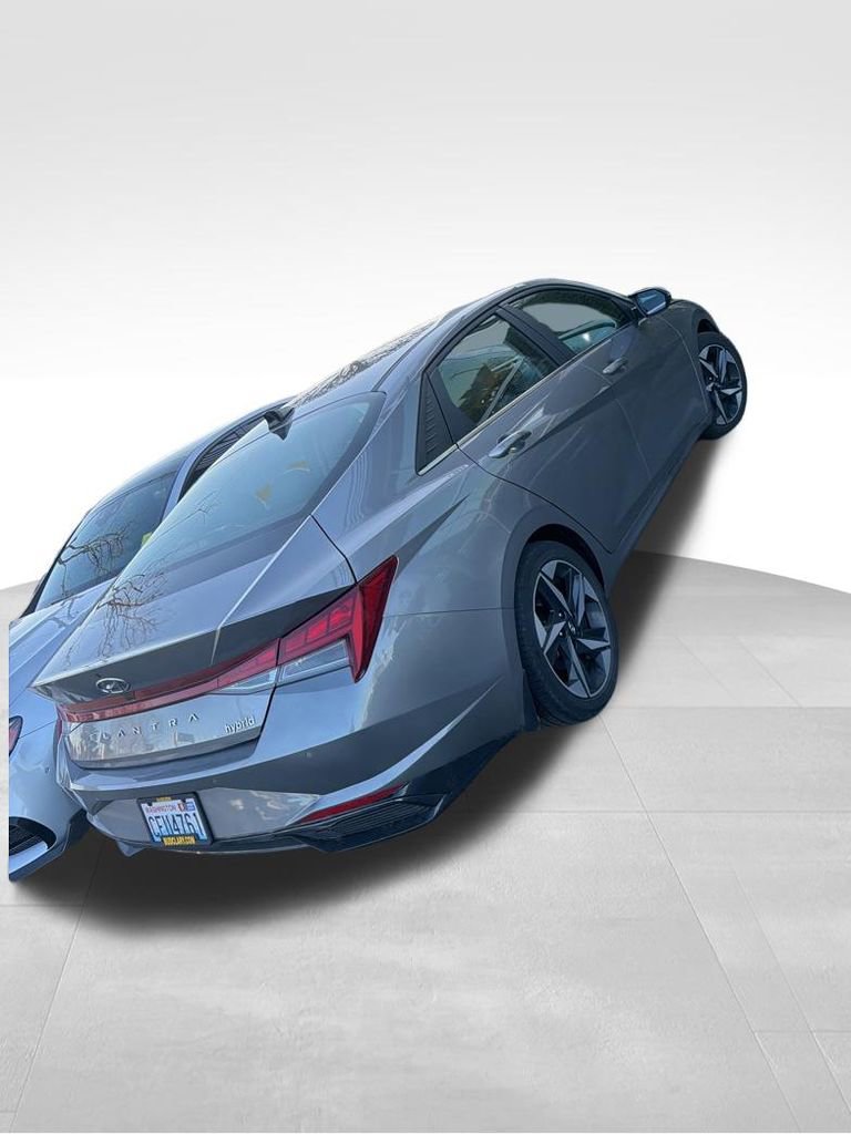 Used 2023 Hyundai Elantra Limited image 5