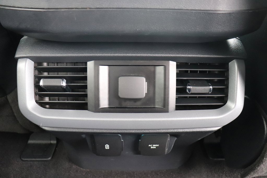 Used 2023 Ford F150 Lariat w/ Trailer Tow Package image 23