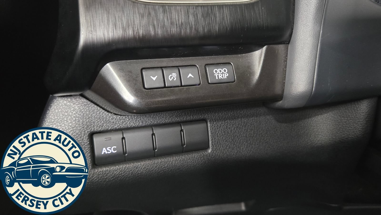 Used 2021 Lexus UX 200 F Sport w/ Accessory Package (Z1) FWD image 25