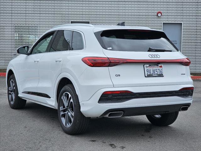 Certified 2025 Audi Q5 Premium w/ Convenience Package AWD/4WD image 9