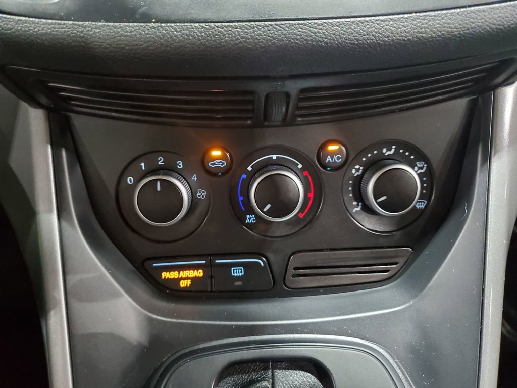 Used 2016 Ford Escape SE image 26