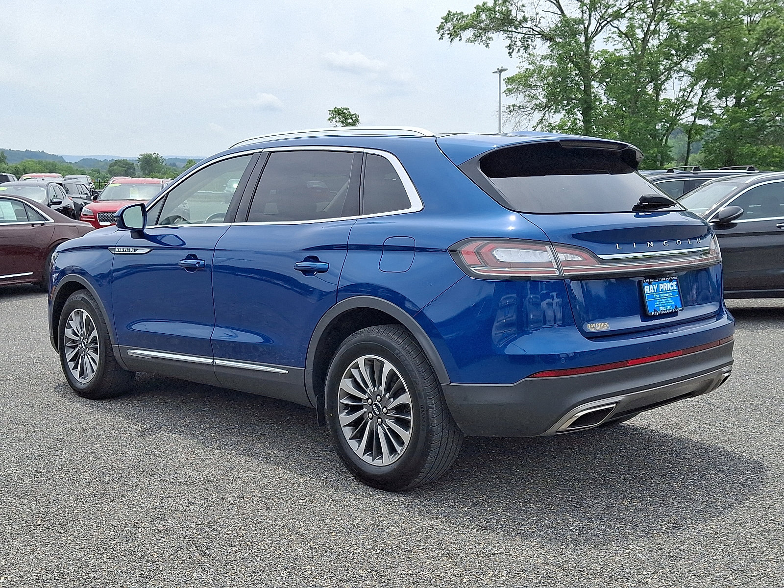 Used 2021 Lincoln Nautilus Reserve w/ Cargo Utility Package image 4