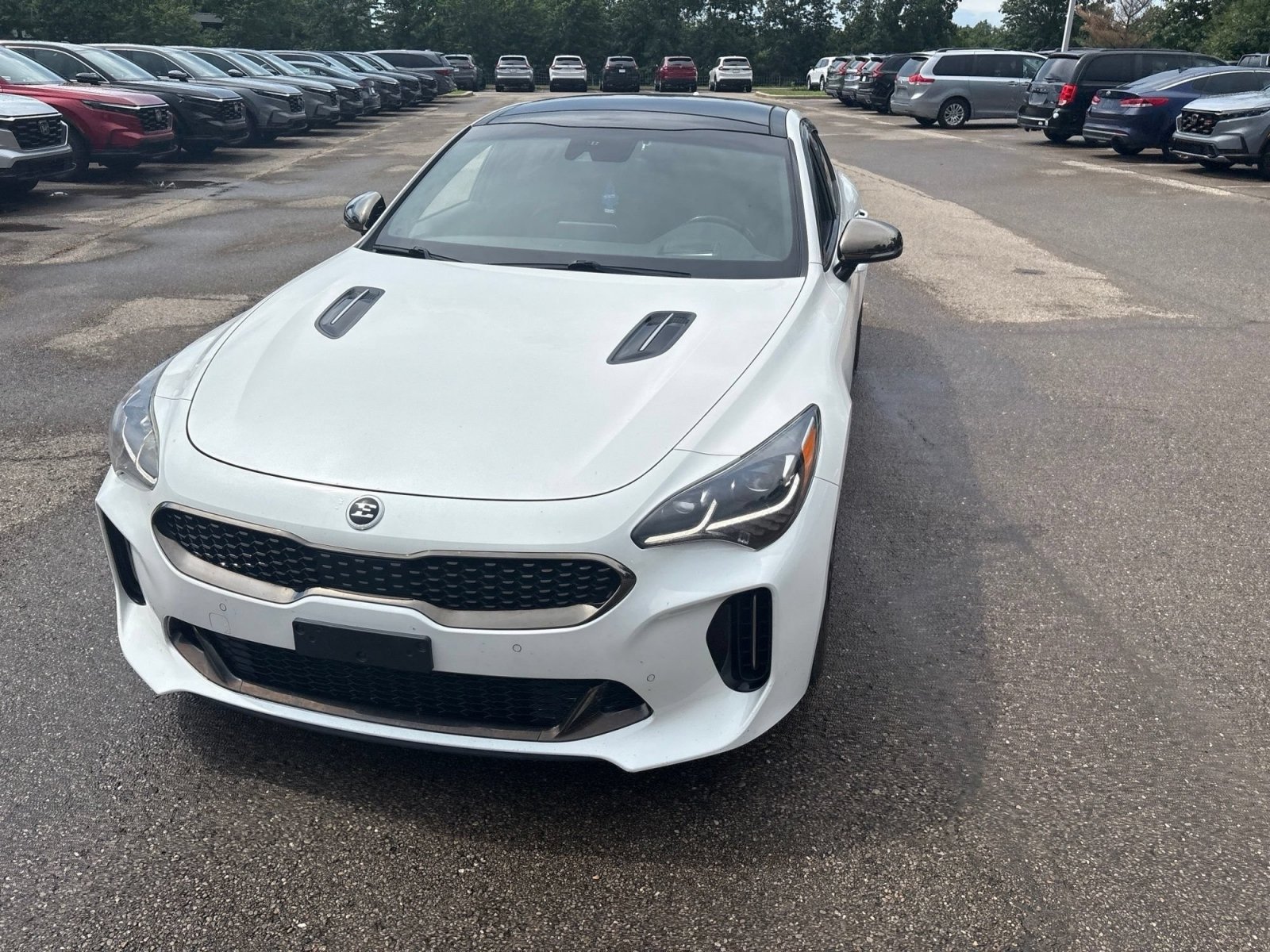 Used 2018 Kia Stinger GT2 AWD/4WD image 14